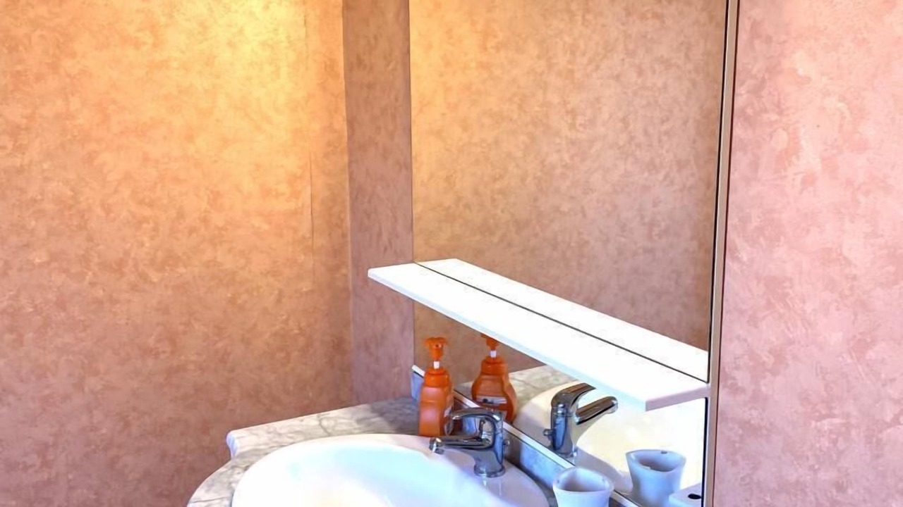 Photo of Bathroom in Douzy