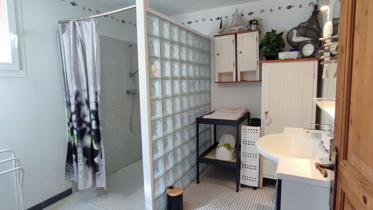 Photo of Bathroom in Bailleul-Neuville