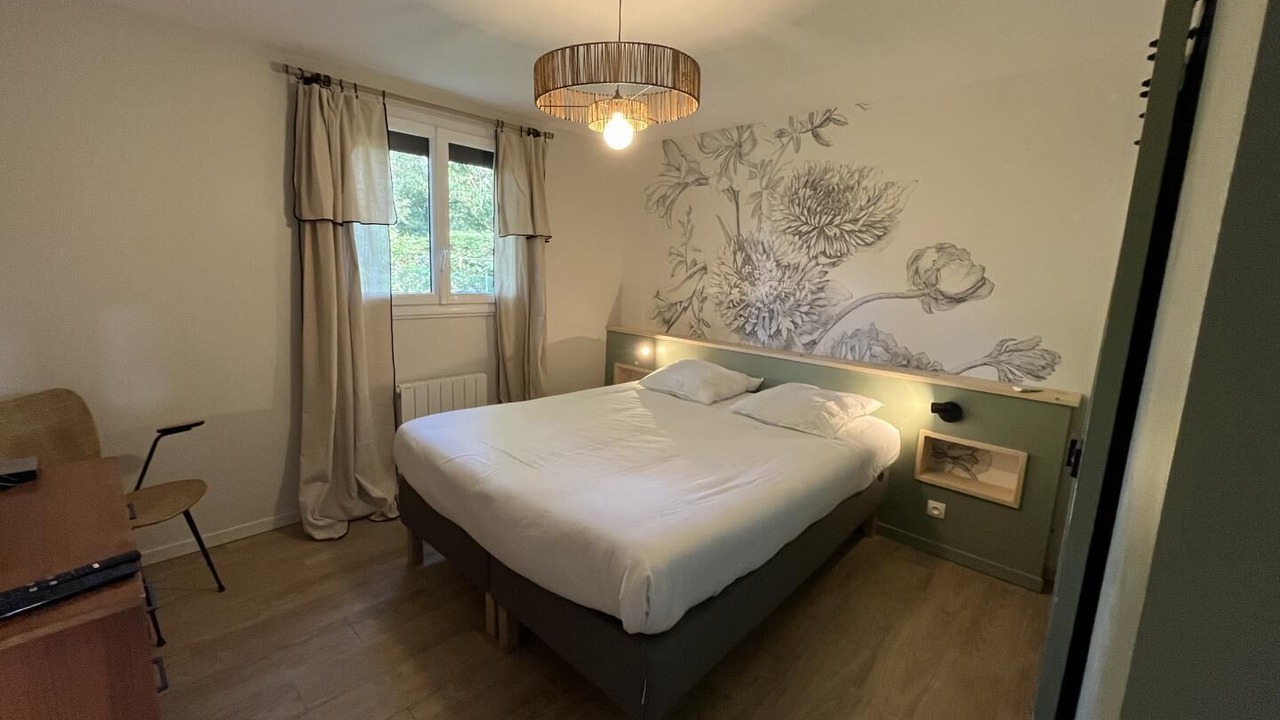 Photo of Bedroom in Saint-Leonard