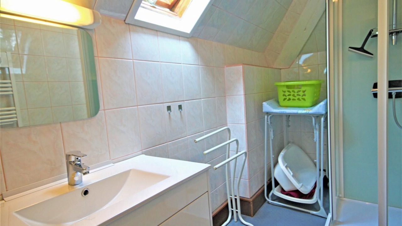 Photo of Bathroom in Saint-Sauveur-d'Emalleville