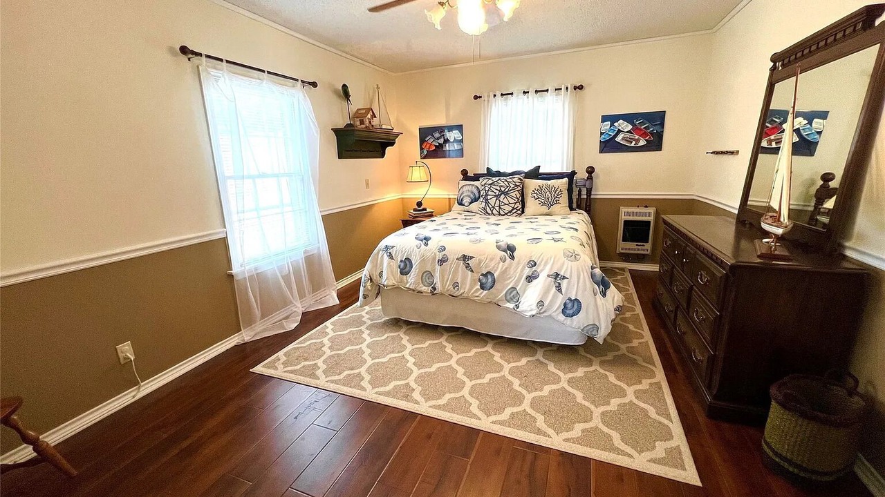 Photo of Bedroom in Graford