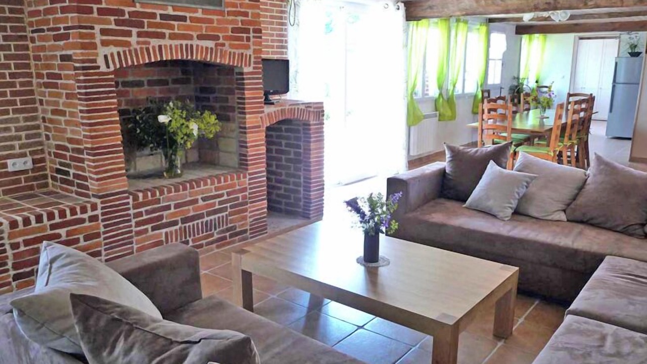 Photo of Livingroom in Saint-Leger-aux-Bois