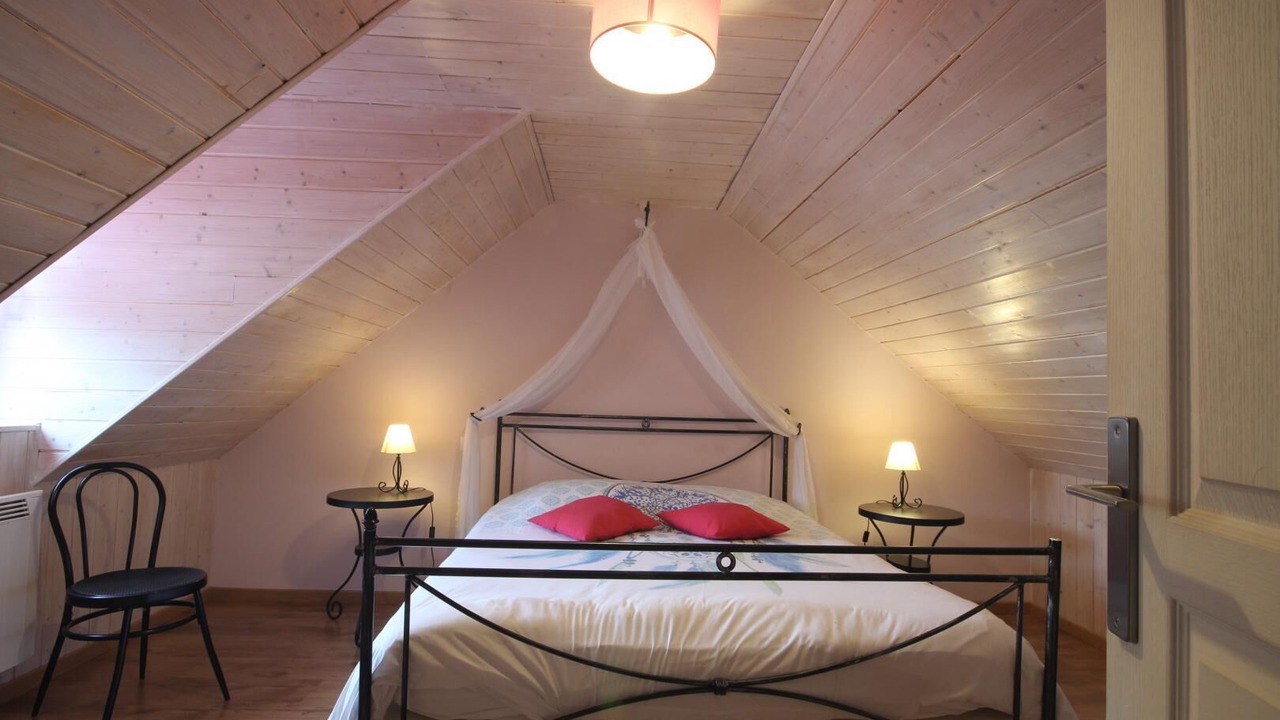 Photo of Bedroom in Saint-Leger-aux-Bois