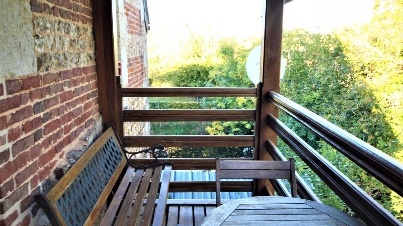 Photo of Outdoor in Benarville