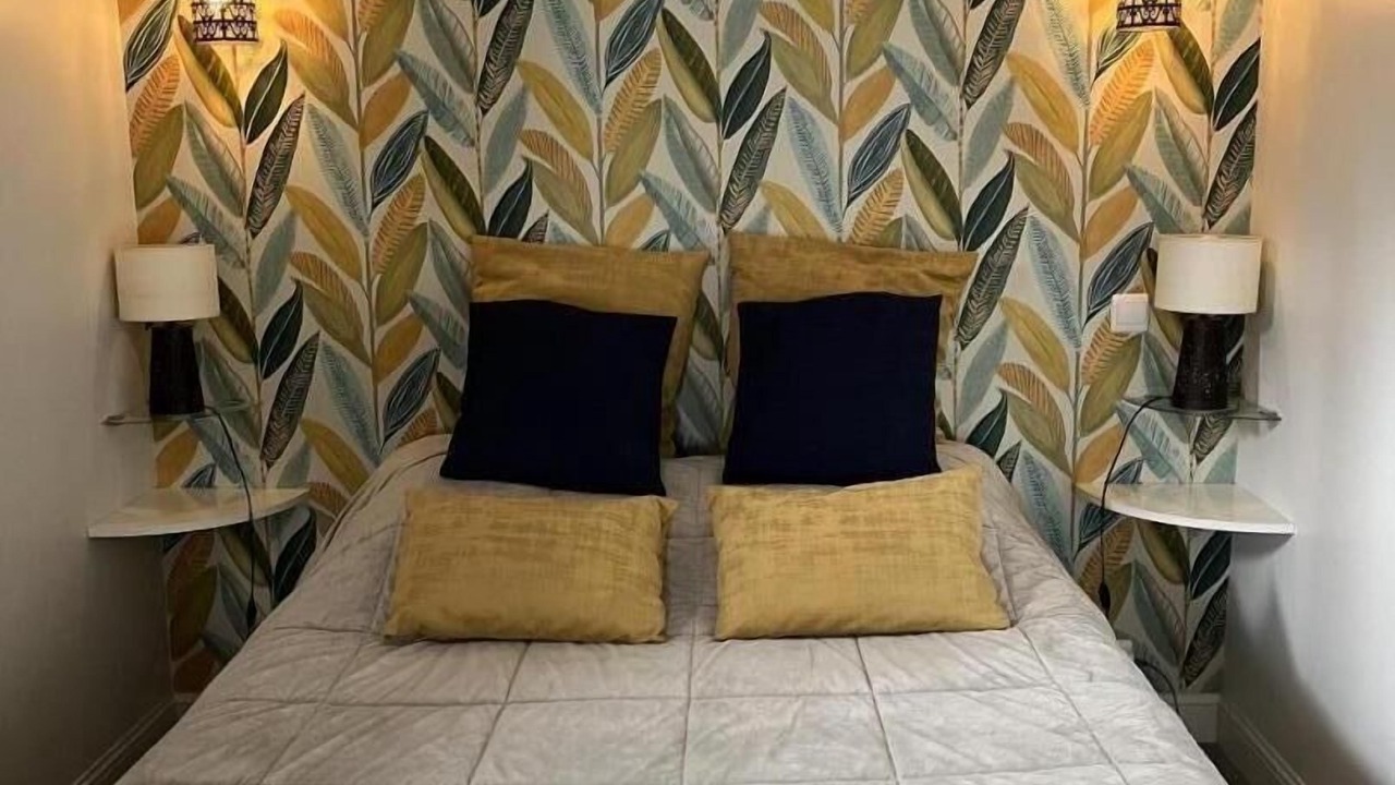 Photo of Bedroom in Eu