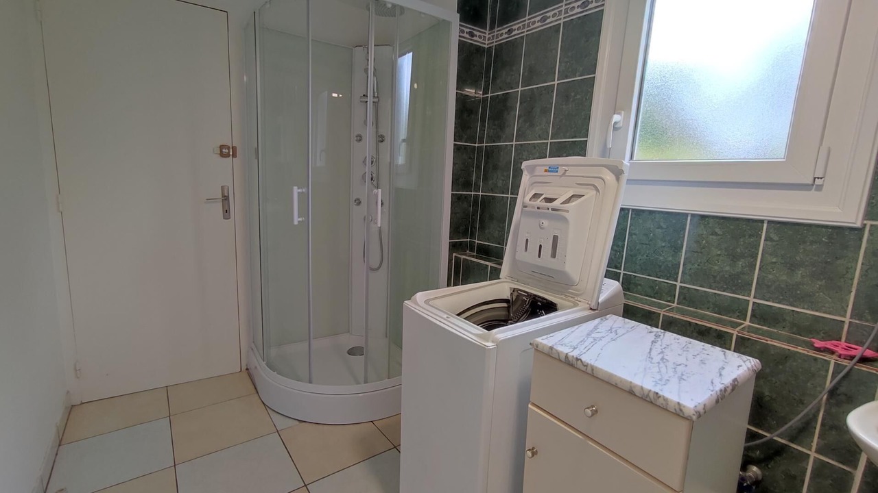 Photo of Bathroom in Assigny