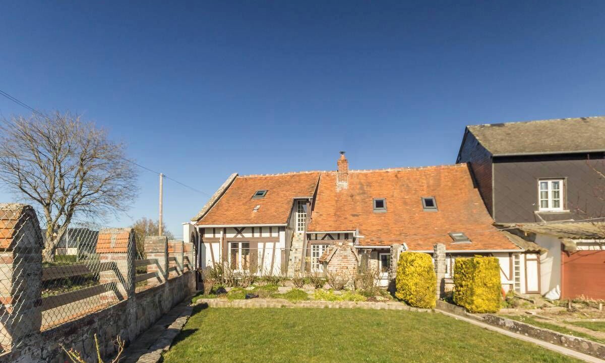 Photo of Outdoor in Croixdalle