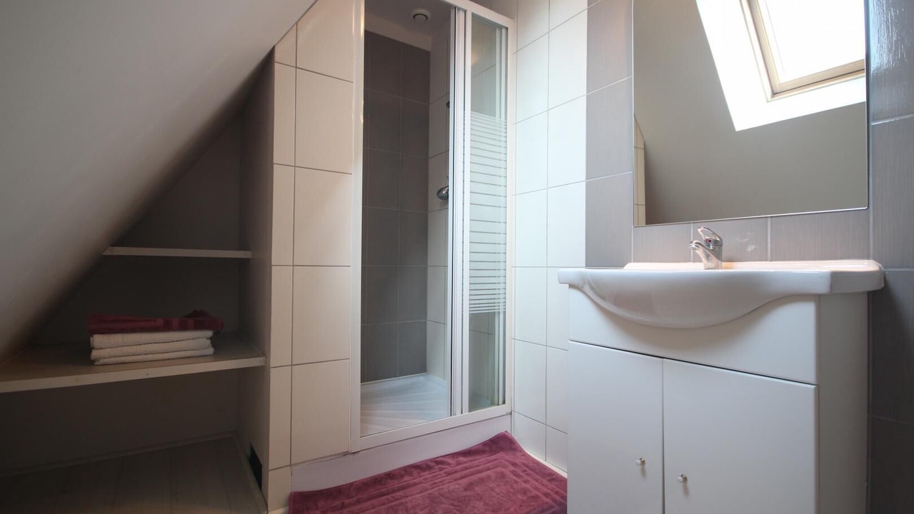 Photo of Bathroom in Greuville