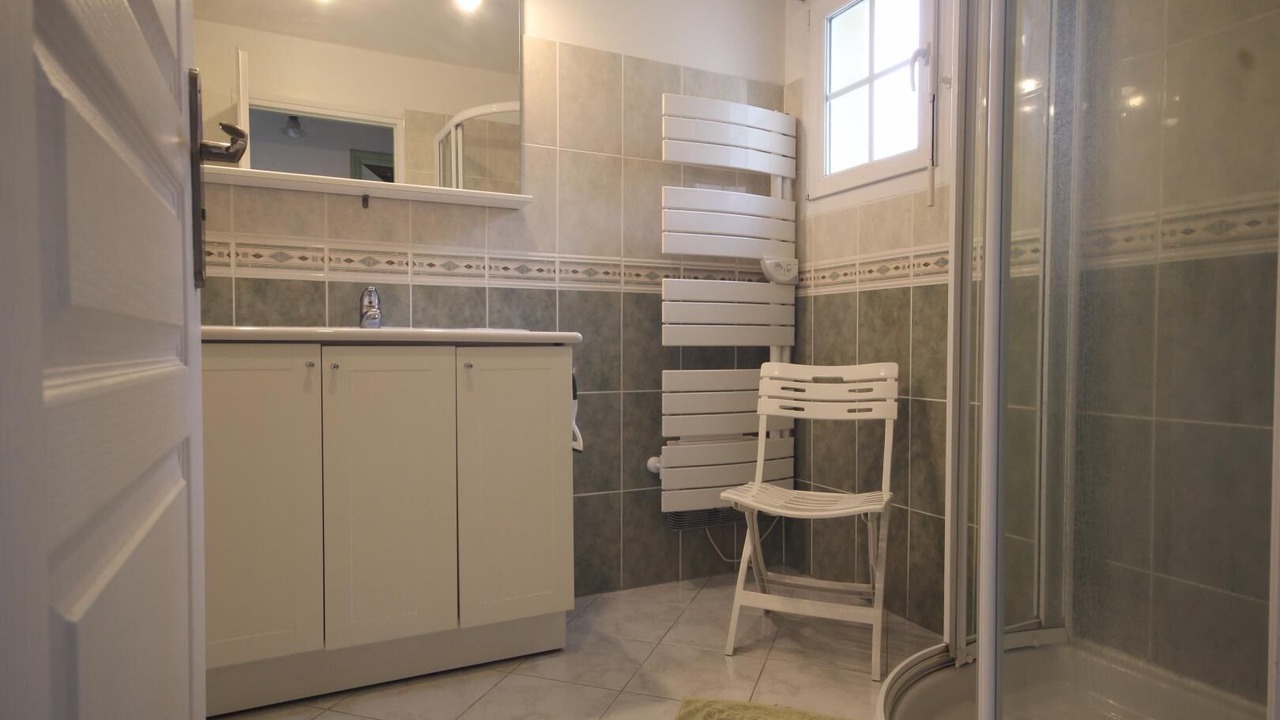 Photo of Bathroom in Sotteville-sur-Mer