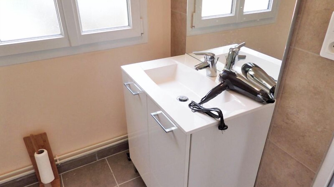 Photo of Bathroom in Ypreville-Biville