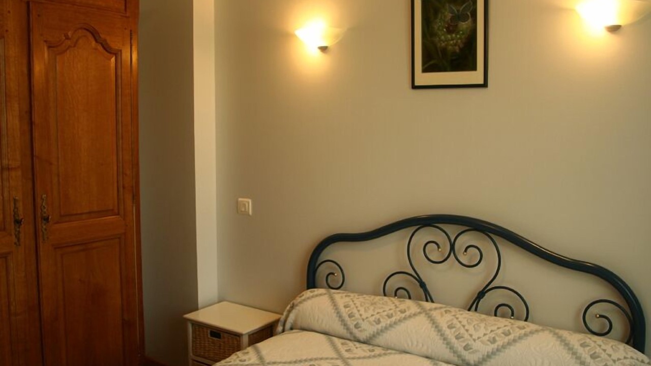 Photo of Bedroom in Roncherolles-en-Bray