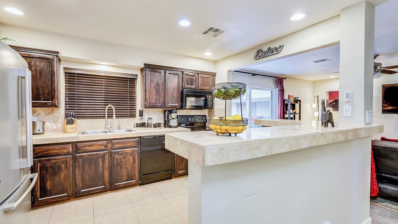 Photo of Kitchen in Scottsdale Estates Nine
