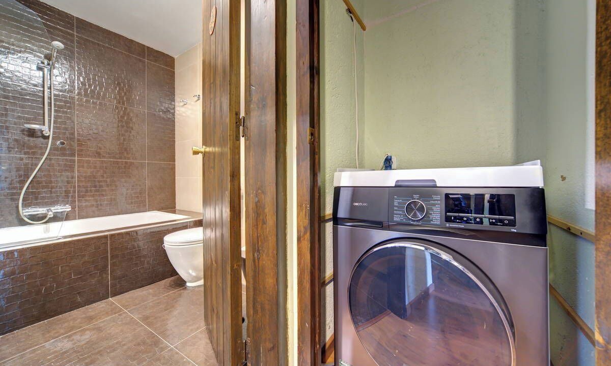 Photo of Bathroom in Pujo