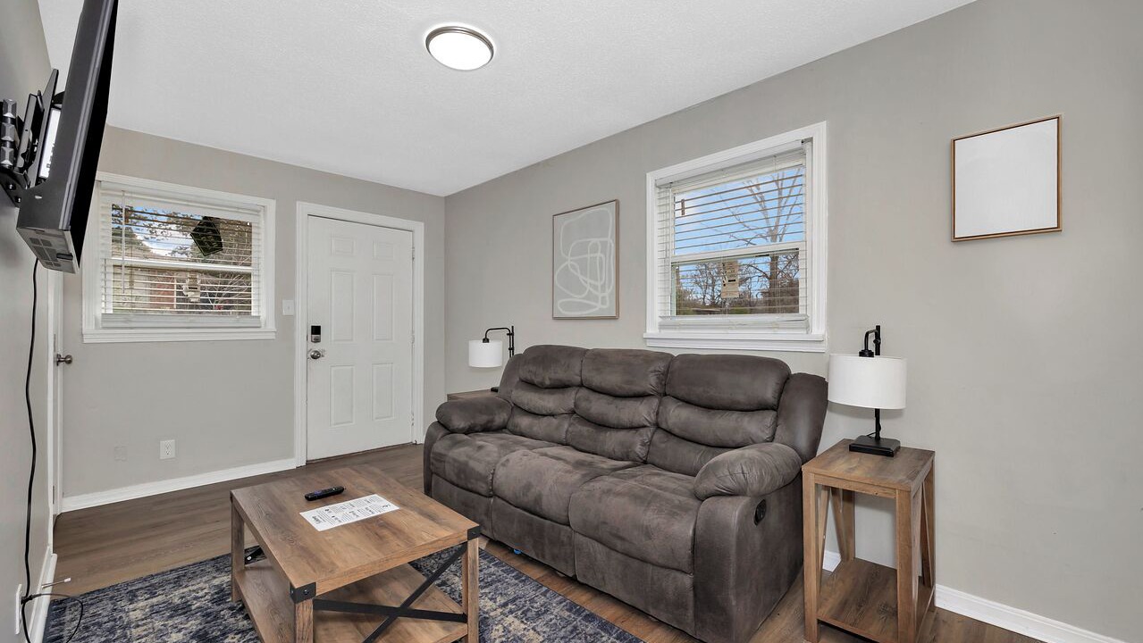 Photo of Livingroom in Redstone Arsenal