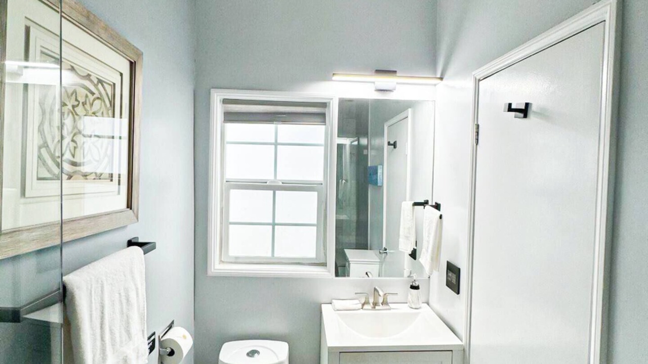 Photo of Bathroom in View Park-Windsor Hills