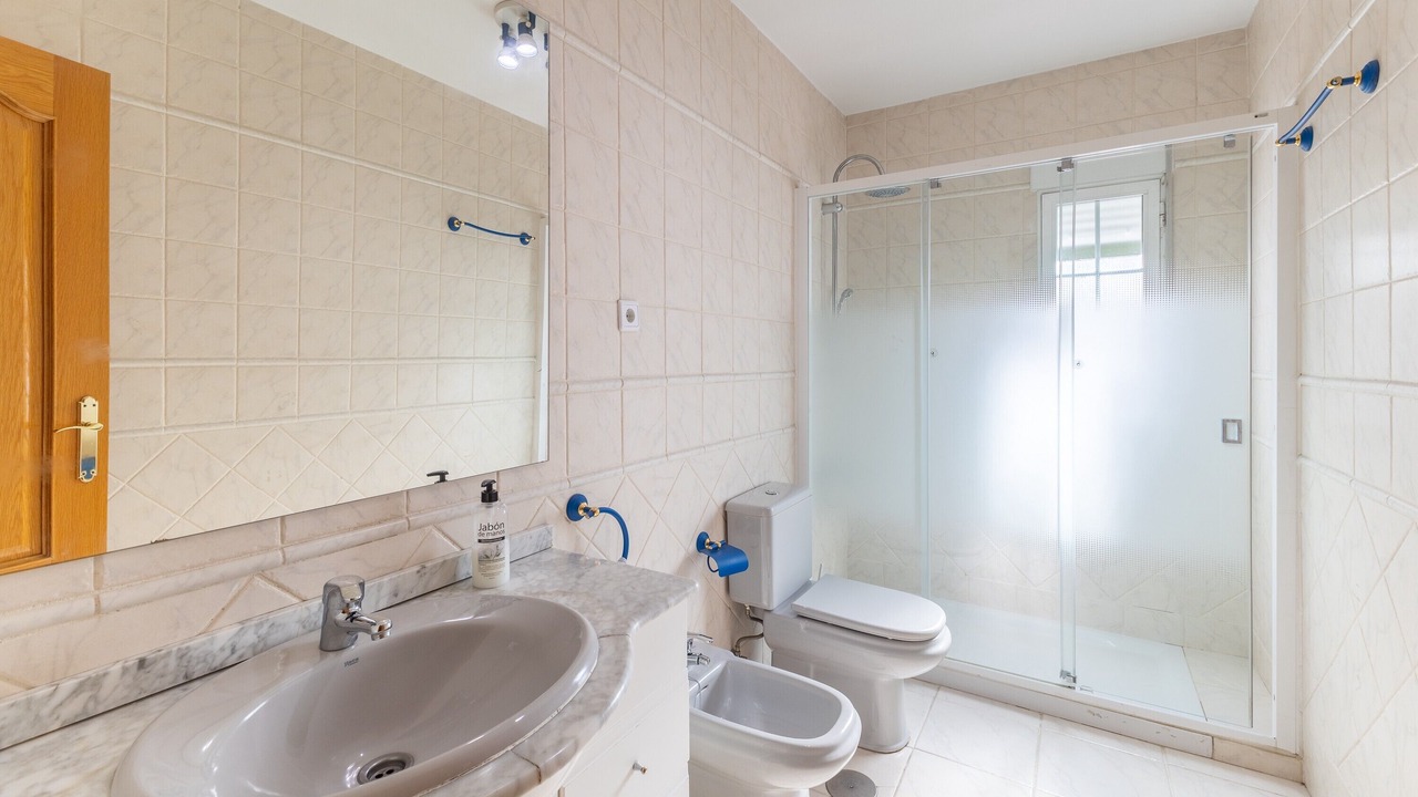 Photo of Bathroom in Brunete