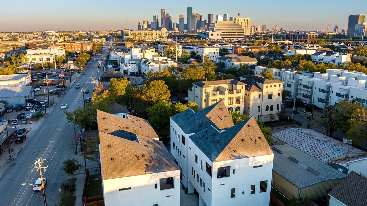 Photo of Outdoor in Washington Ave./ Memorial Park