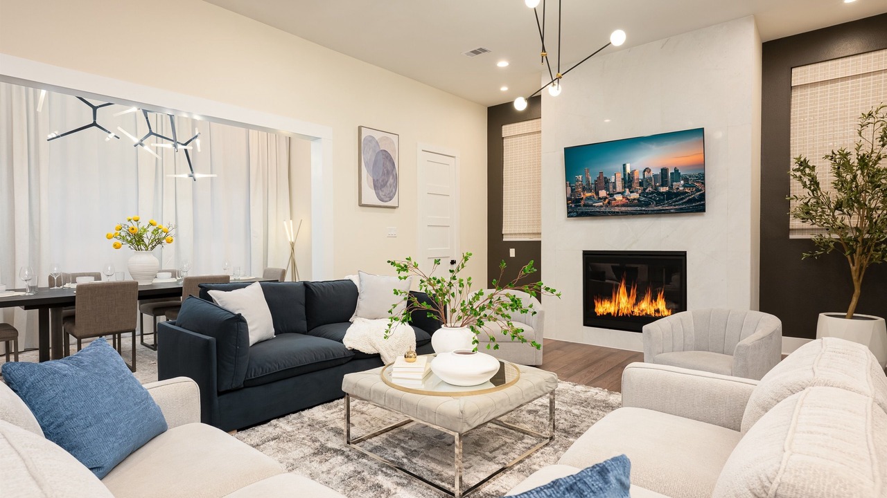 Photo of Livingroom in Washington Ave./ Memorial Park