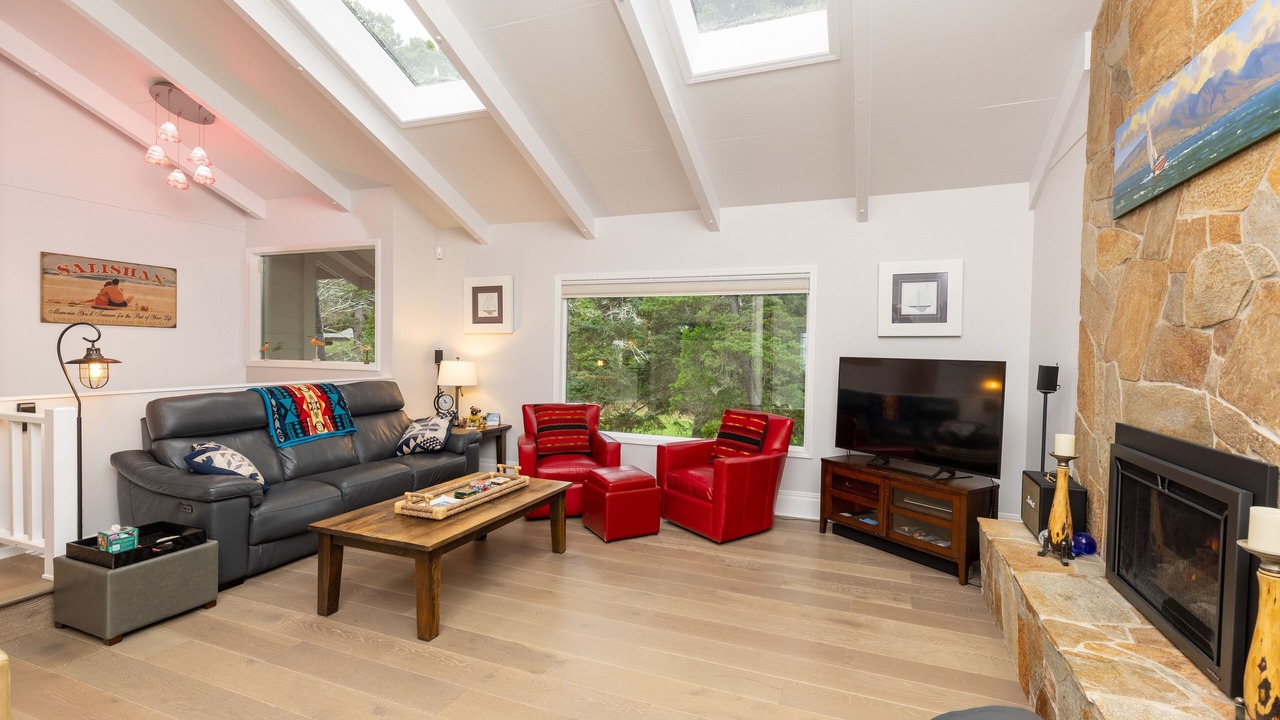 Photo of Livingroom in Gleneden Beach