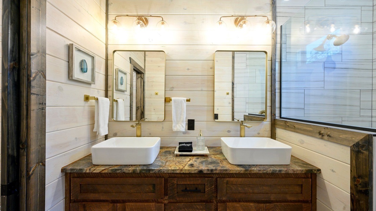 Photo of Bathroom in Pickens