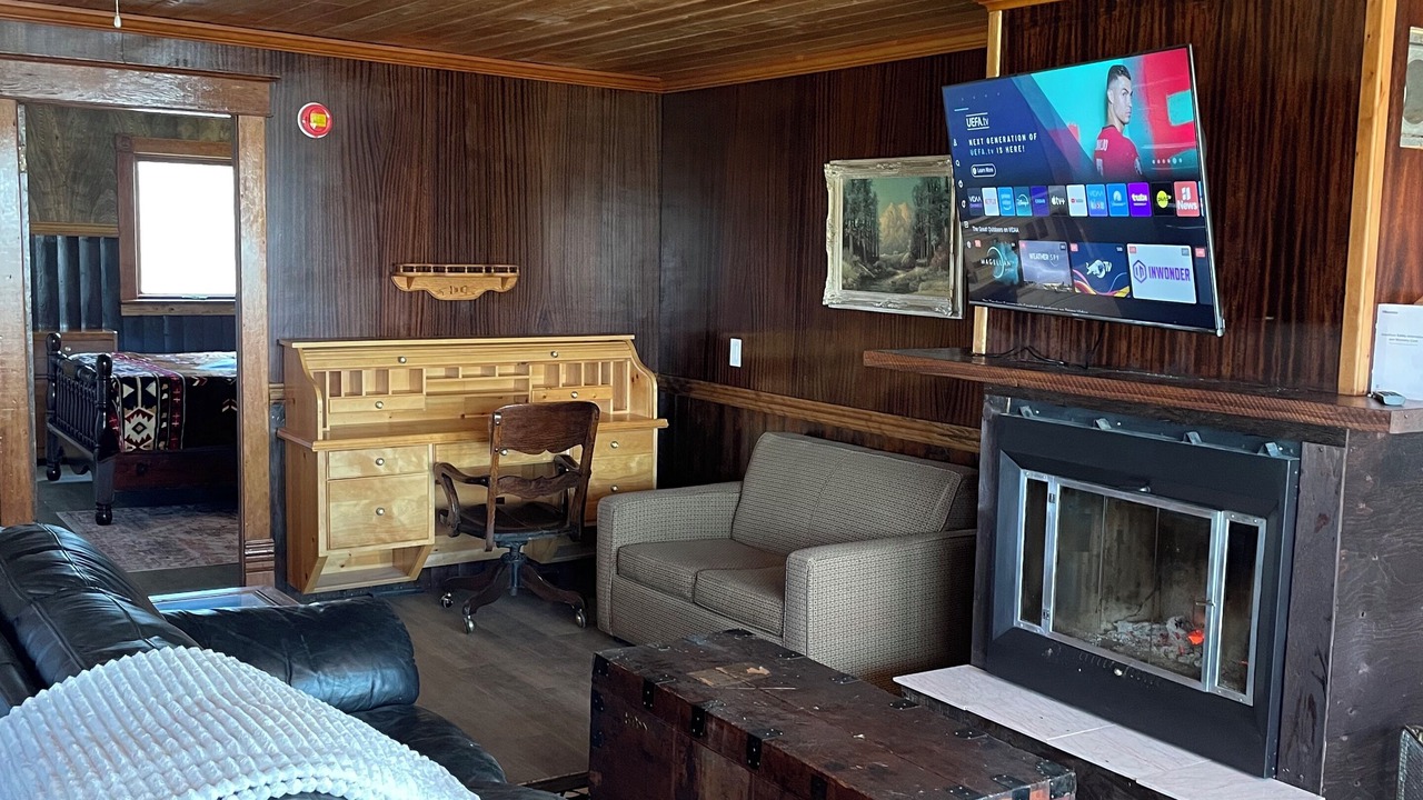 Photo of Livingroom in North Industrial