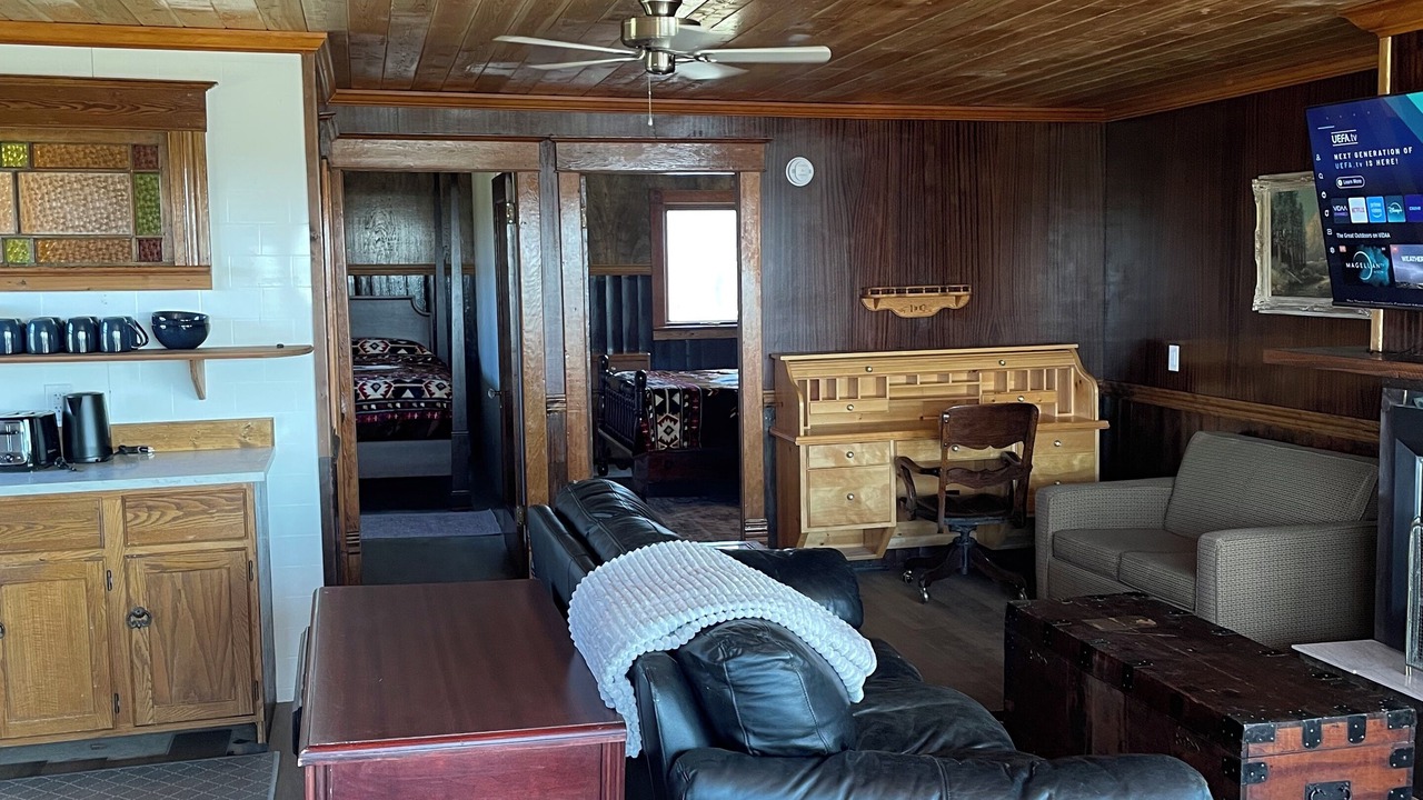 Photo of Livingroom in North Industrial