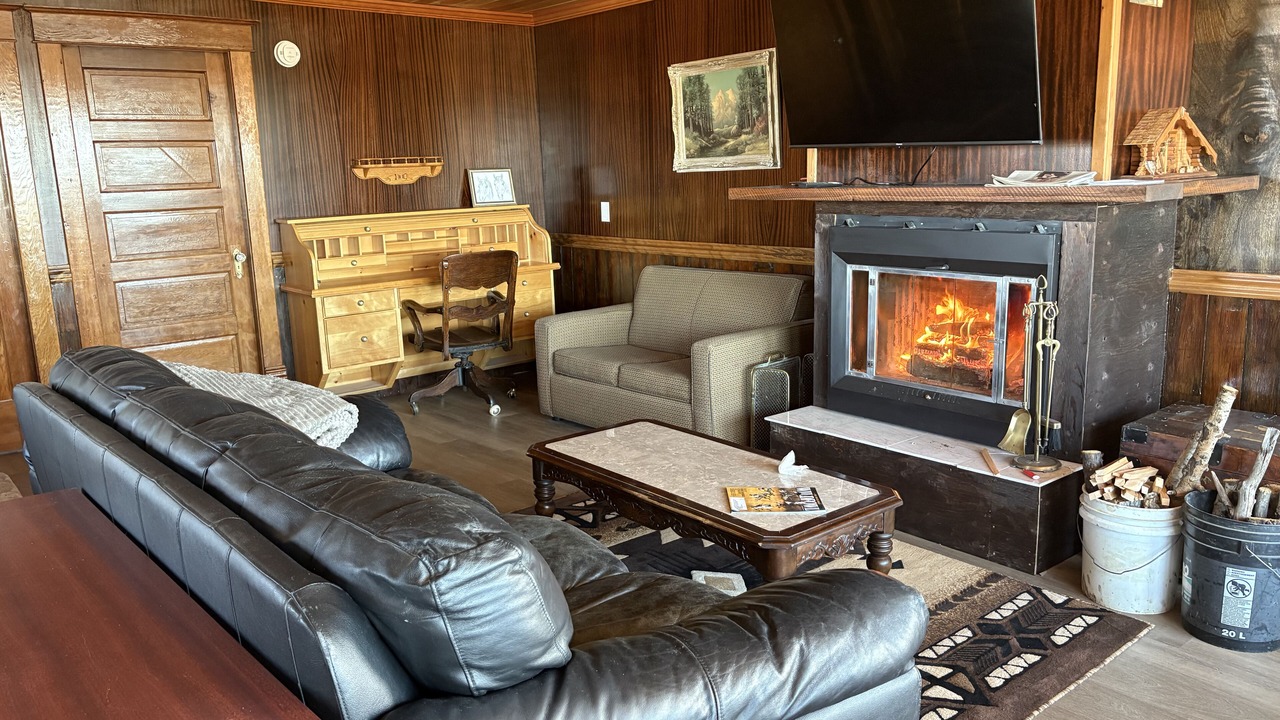 Photo of Livingroom in North Industrial