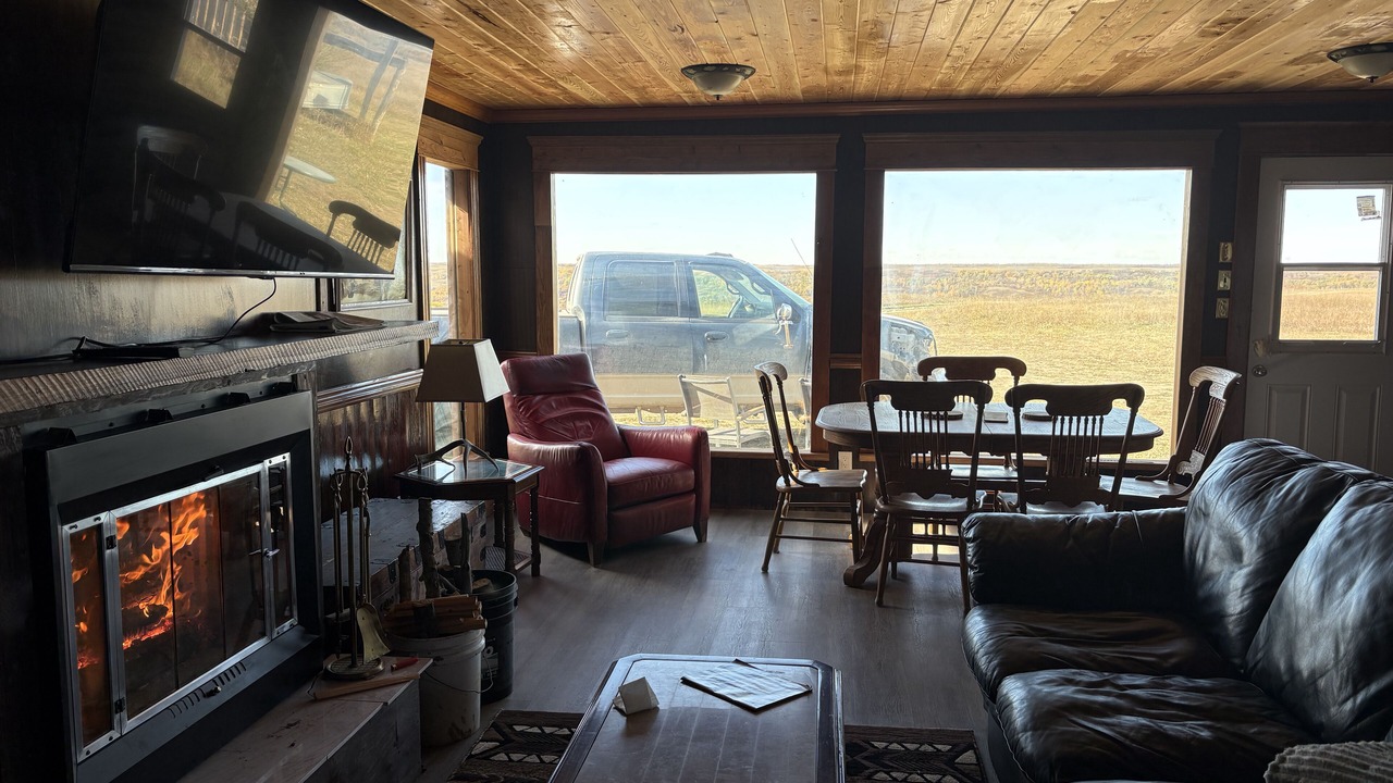 Photo of Livingroom in North Industrial