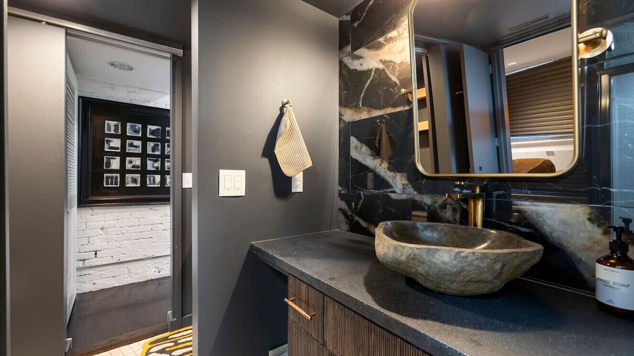 Photo of Bathroom in Old Market