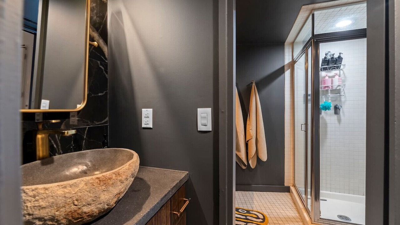 Photo of Bathroom in Old Market