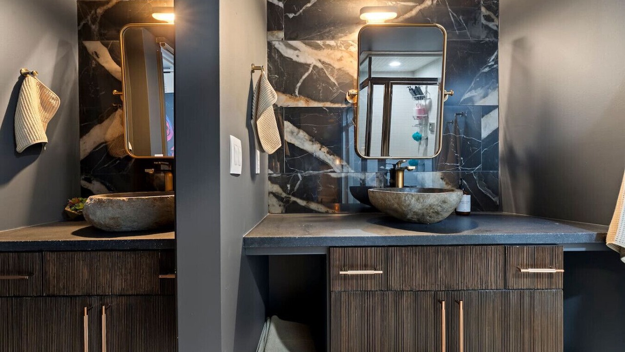 Photo of Bathroom in Old Market