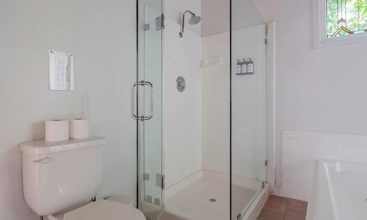 Photo of Bathroom in Western Malibu