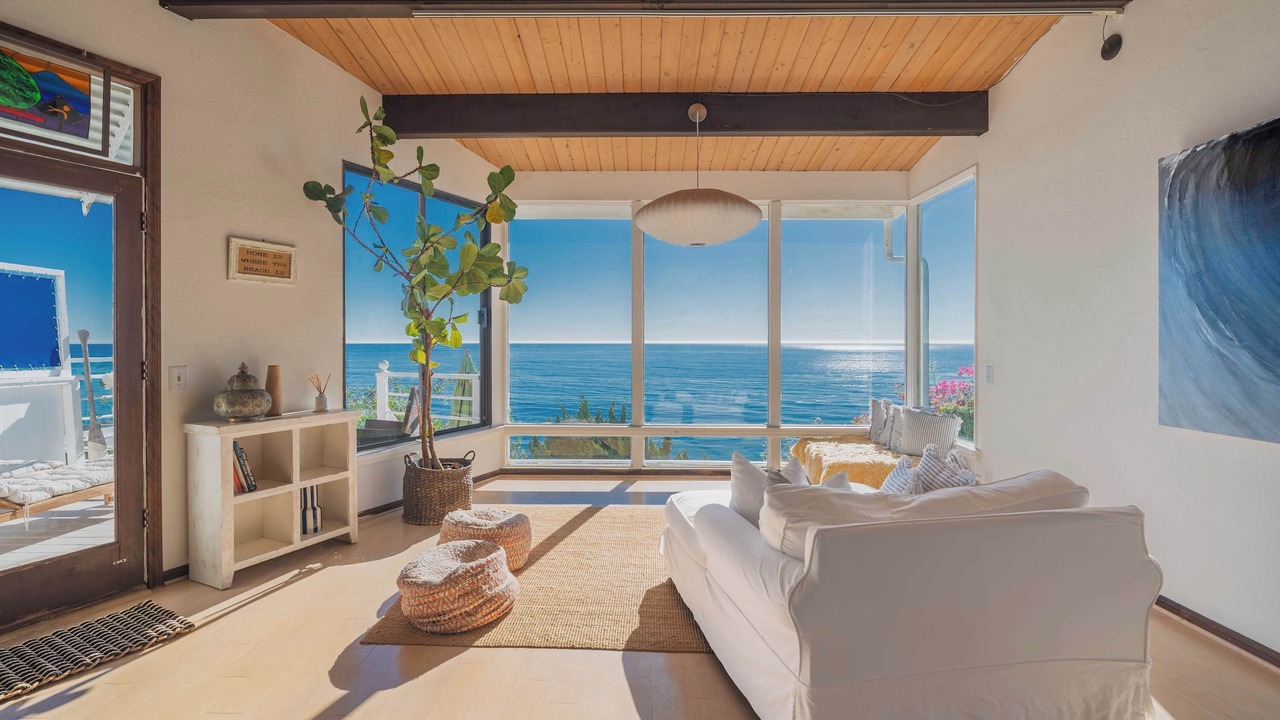 Photo of Bedroom in Western Malibu