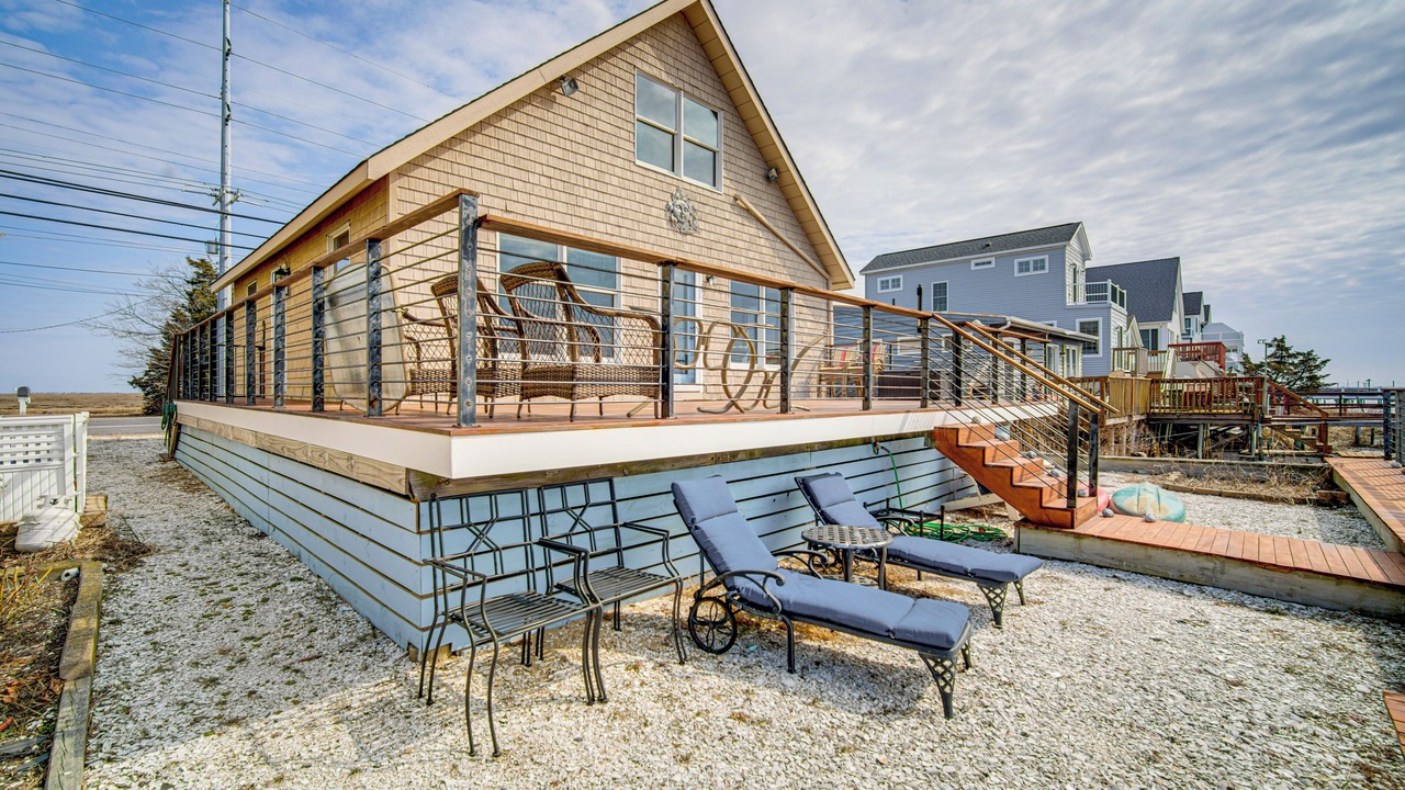 Photo of Patio Balcony in Cape May Court House