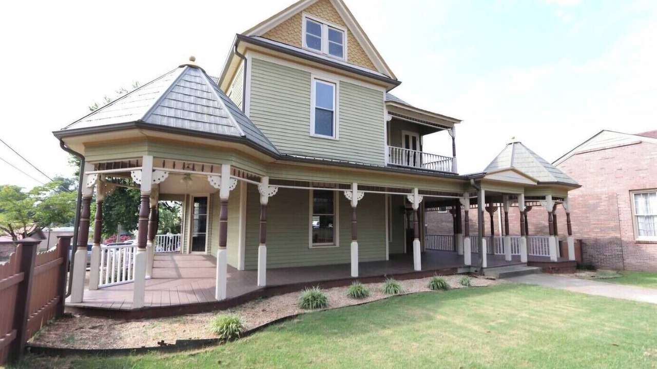 Photo of Others in Talladega