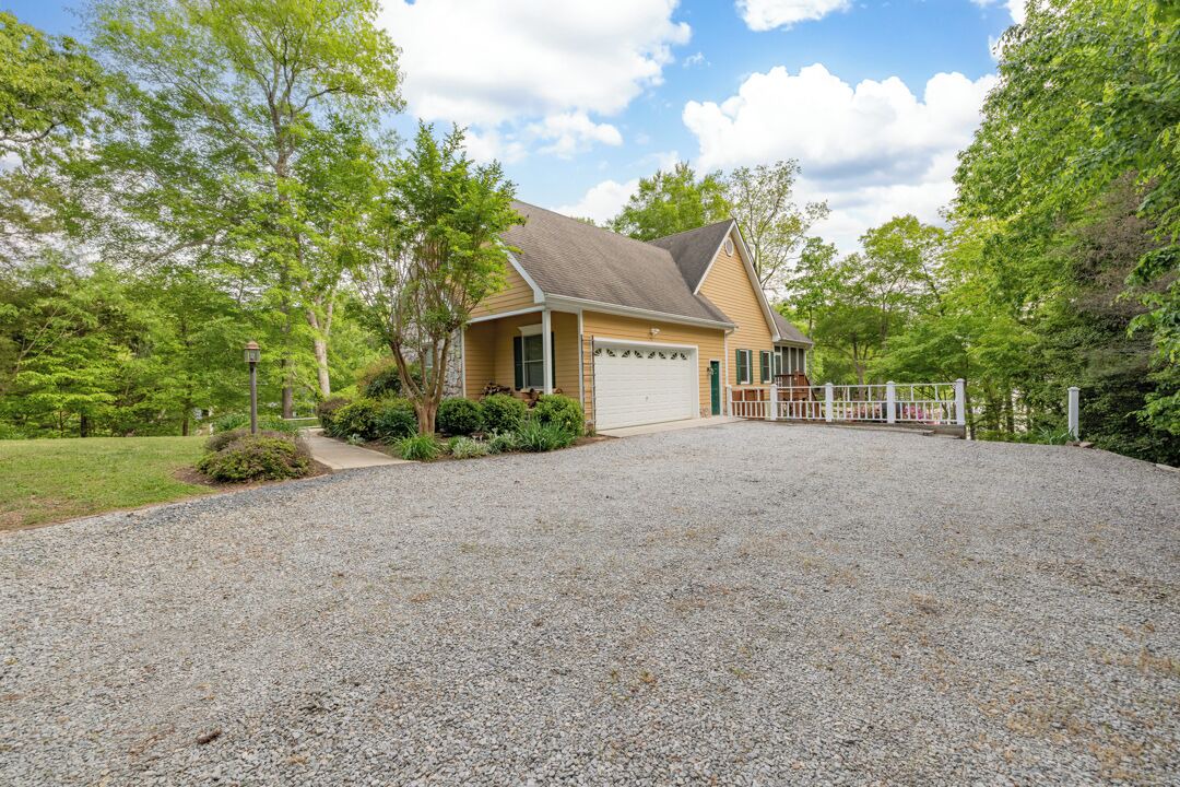 Photo of Outdoor in Bracey
