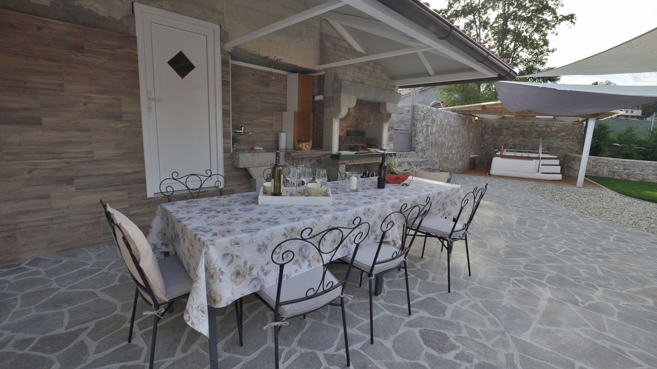 Photo of Outdoor in Jurdani