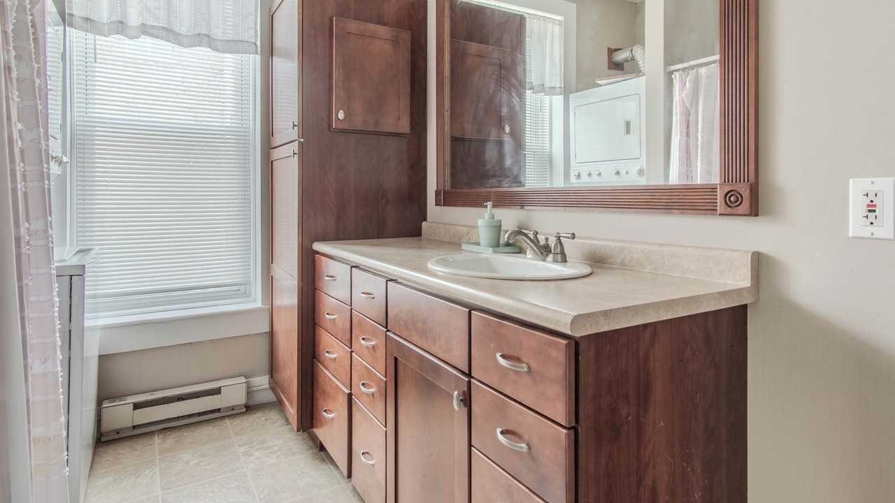 Photo of Bathroom in Town of Hounsfield