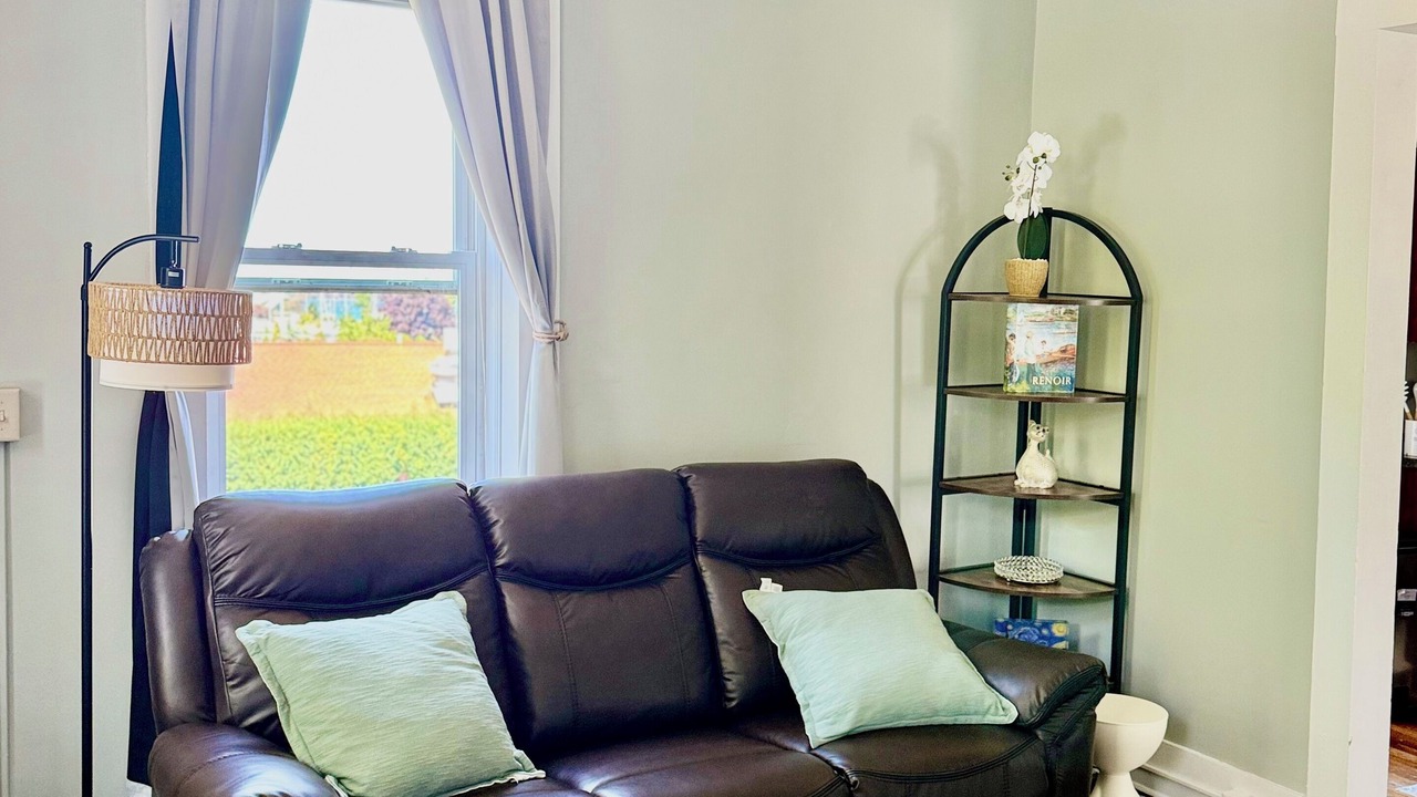 Photo of Livingroom in Town of Hounsfield