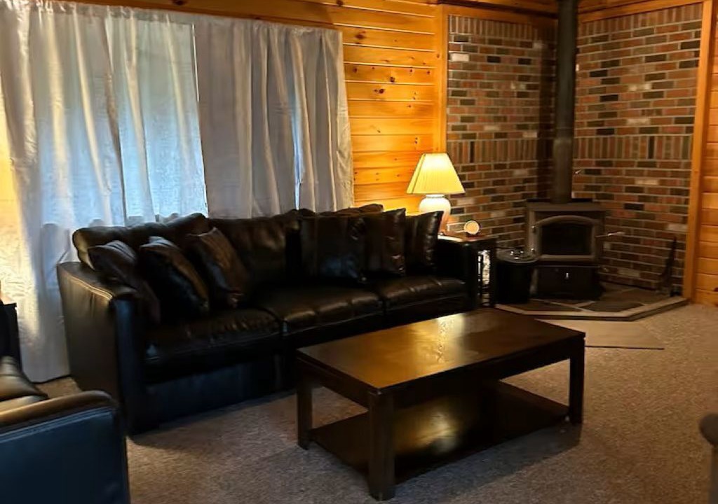 Photo of Livingroom in Town of Webb