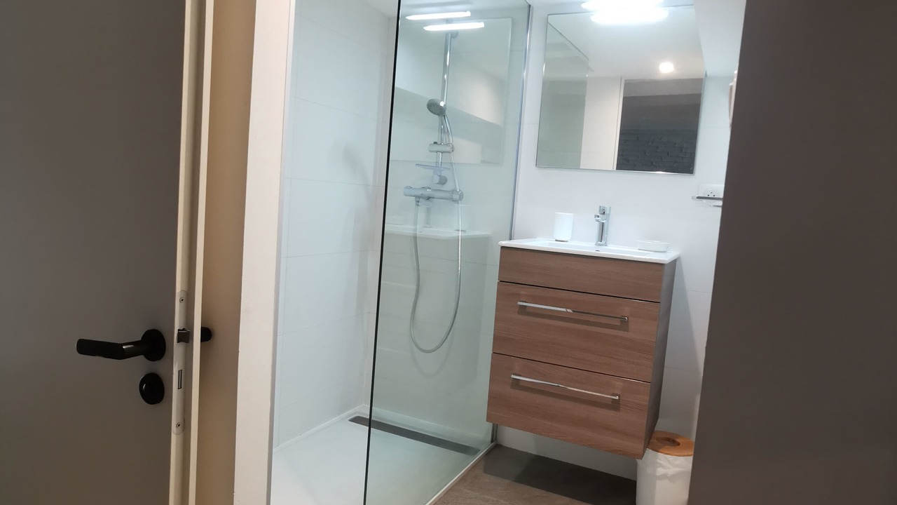 Photo of Bathroom in Carmes