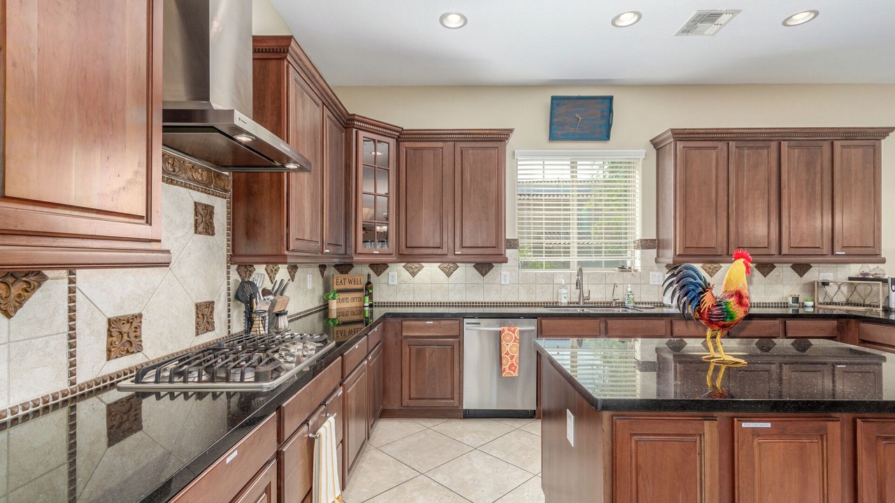 Photo of Kitchen in Canyon Trails South