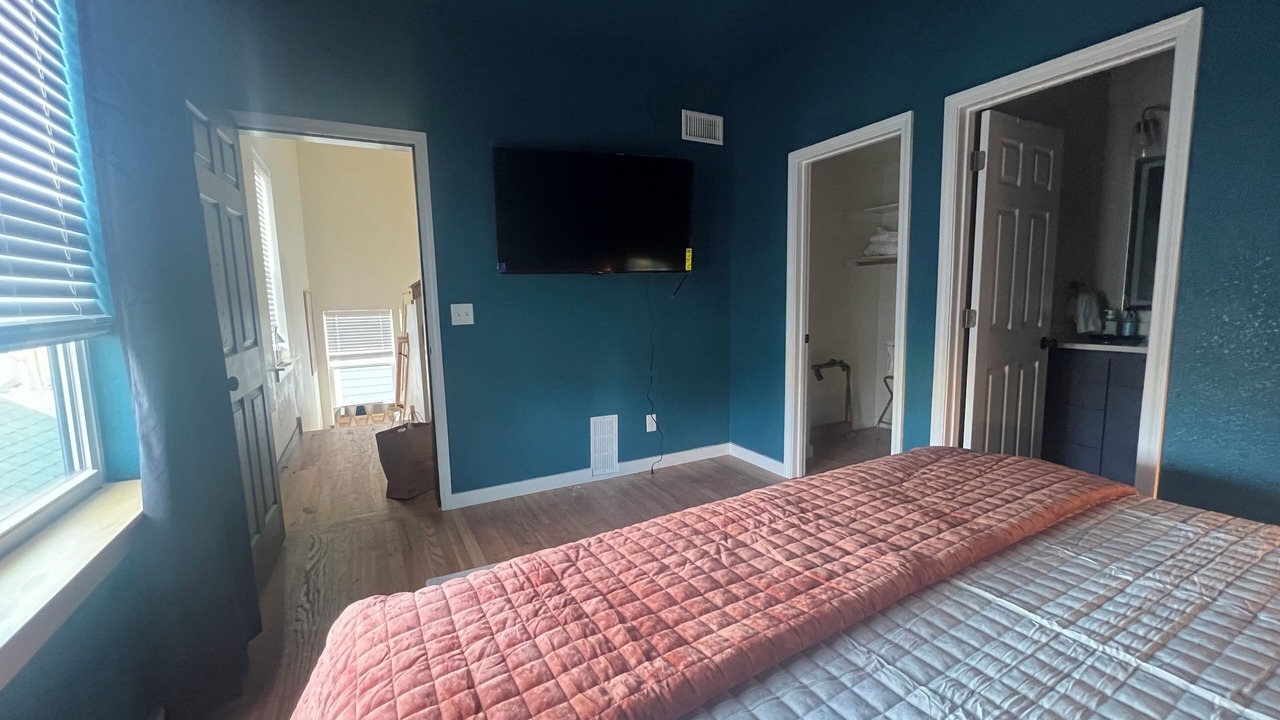 Photo of Bedroom in Oread