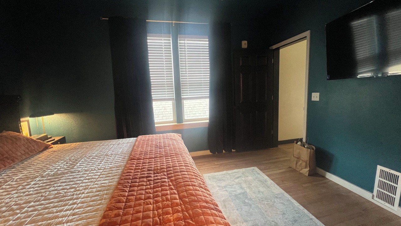 Photo of Bedroom in Oread