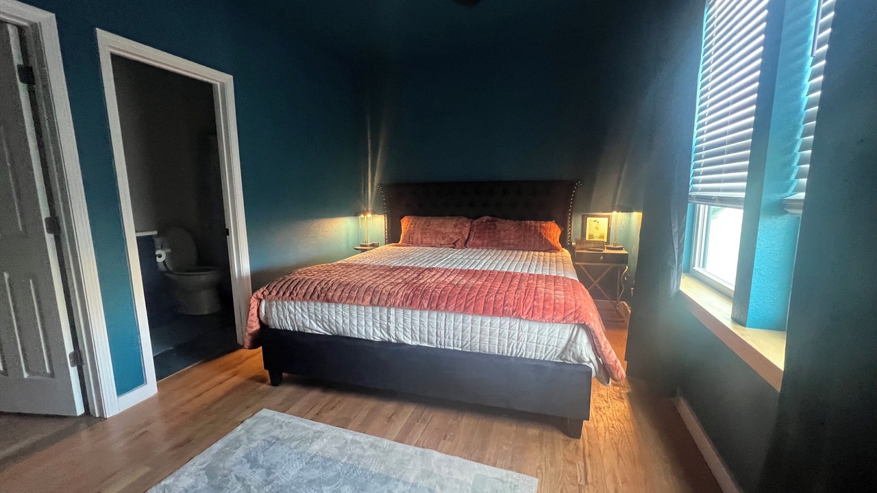 Photo of Bedroom in Oread