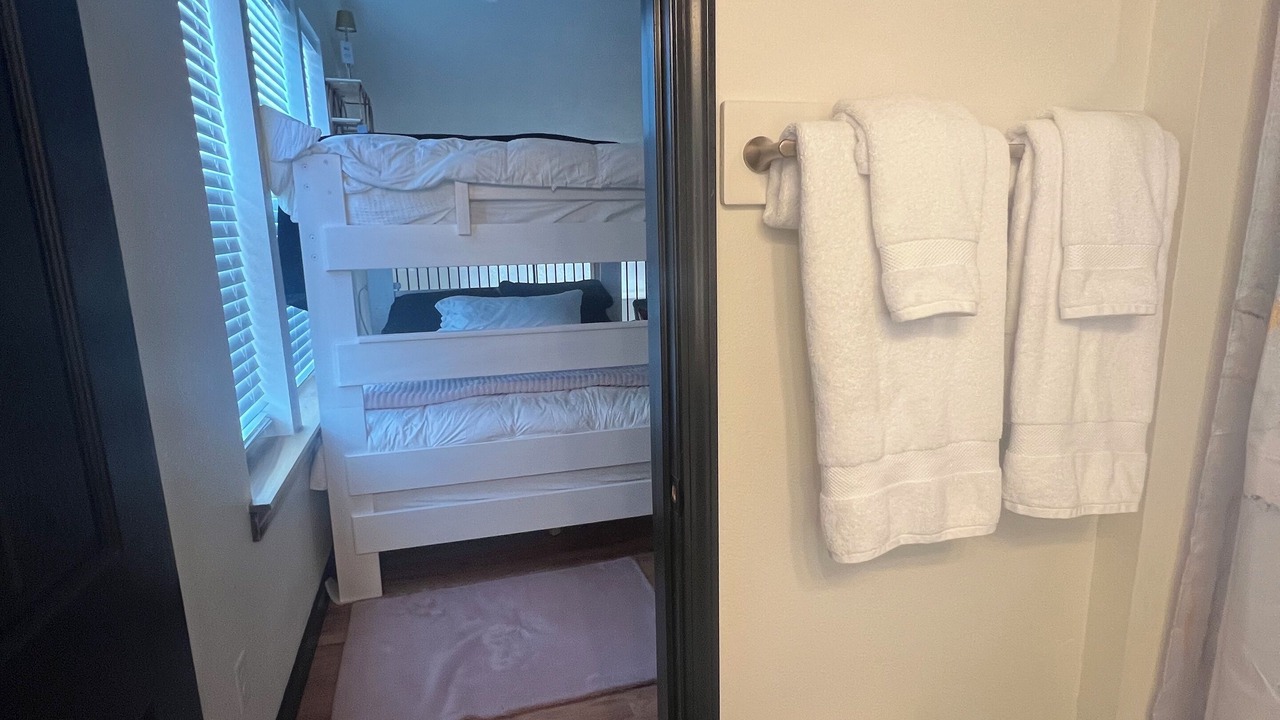 Photo of Bedroom in Oread