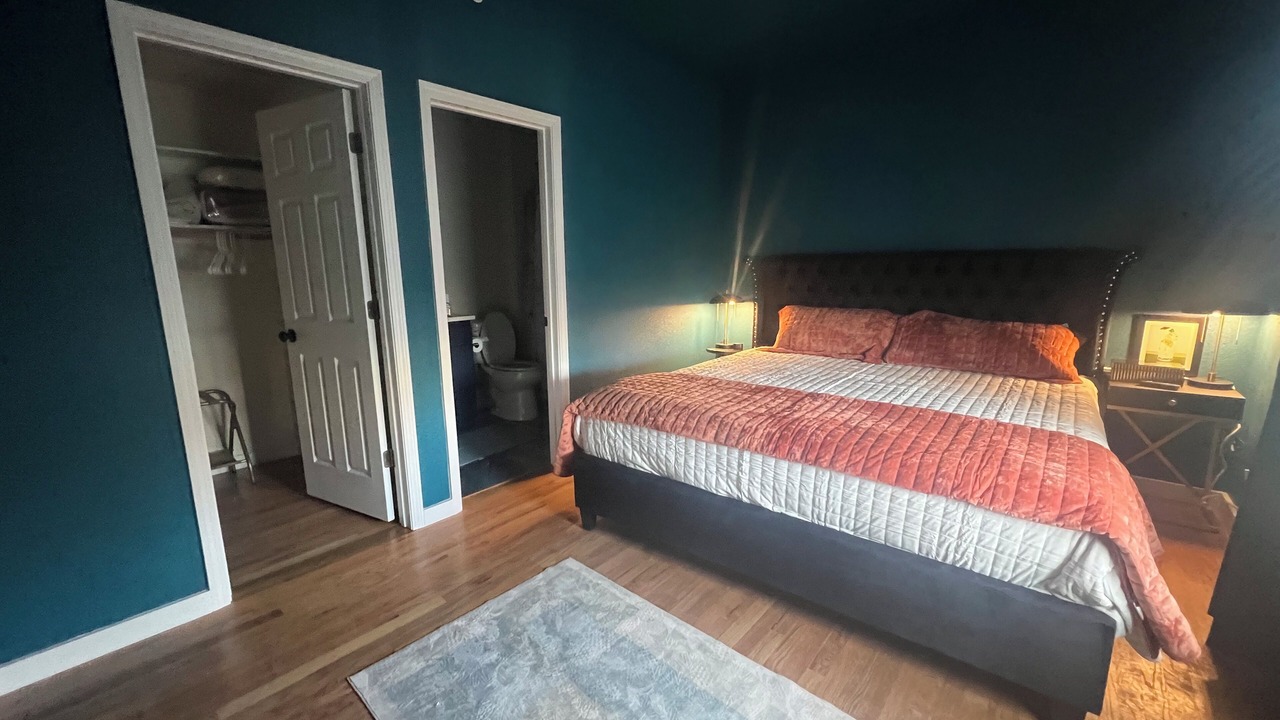 Photo of Bedroom in Oread