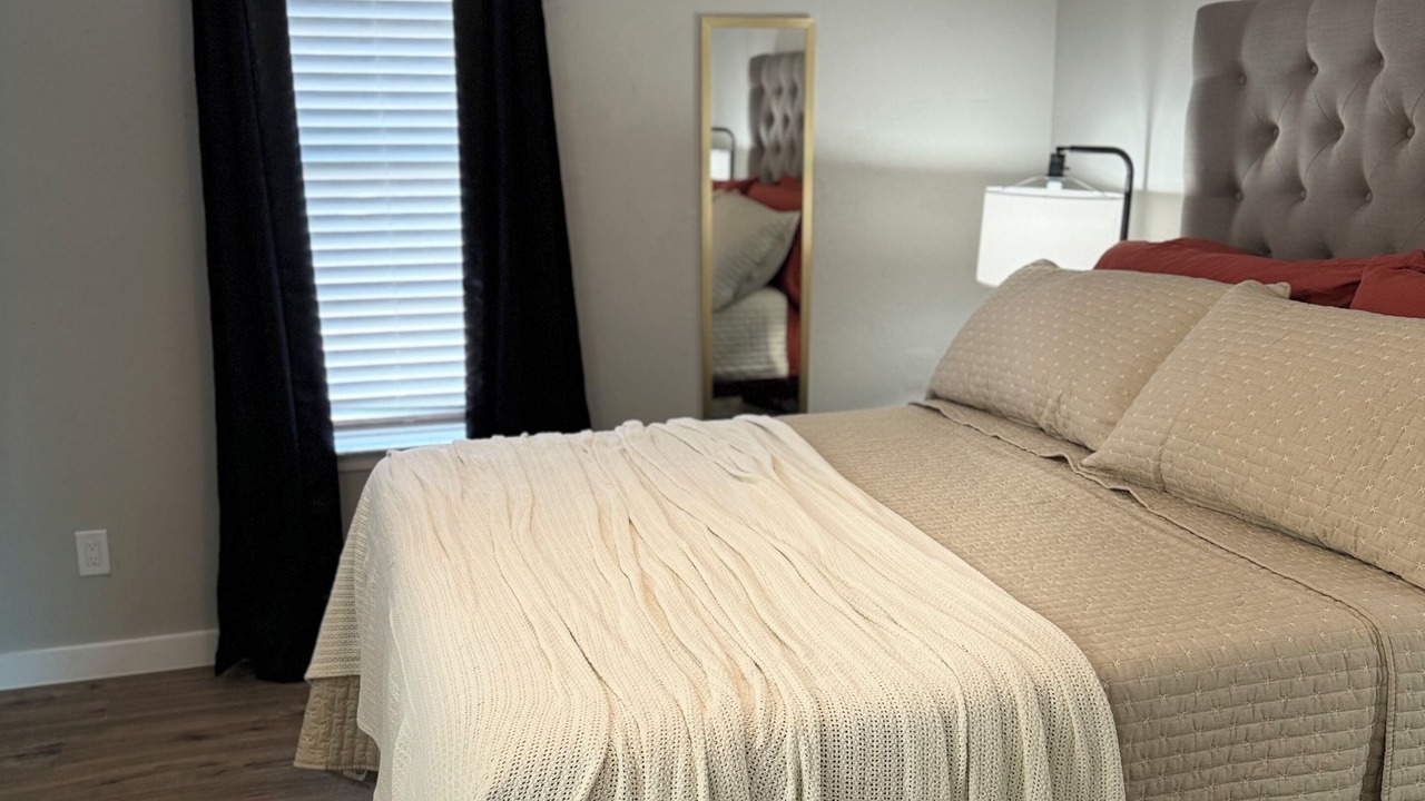 Photo of Bedroom in Harlandale