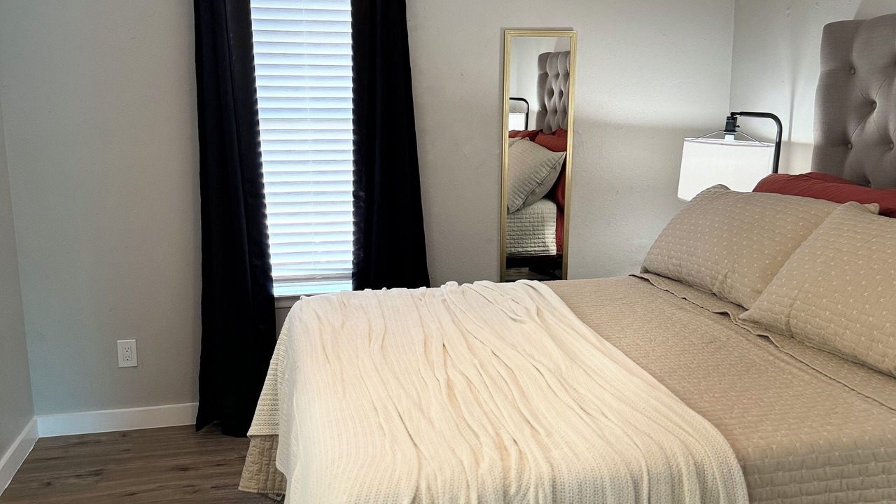 Photo of Bedroom in Harlandale