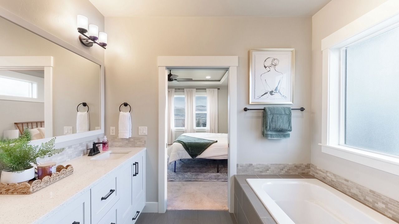 Photo of Bathroom in Benton County